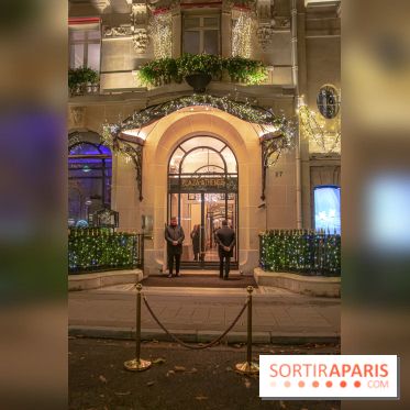 Illuminations de Noël 2021 de l'avenue Montaigne : nos photos