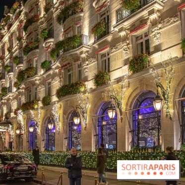 Illuminations de Noël 2021 de l'avenue Montaigne : nos photos