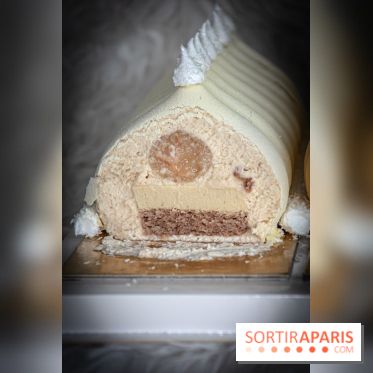 Bûche 2021 Candy Paradis