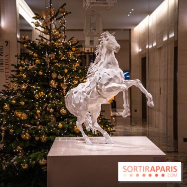 Photos : Bûche de Noël du Cheval Blanc par Maxime Fréderic 2021