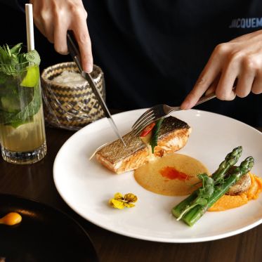 Restaurant Moom Mam - restaurant thai moom mam paris 9 saumon curry