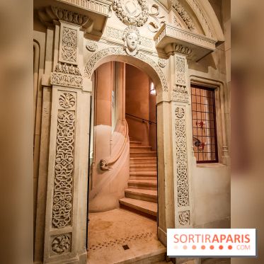 Visuels musée et monument - citéco cité de l'économie escalier