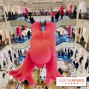 Philippe Katerine s'empare du Bon Marché à Paris : un programme haut en couleurs et plein d'humour