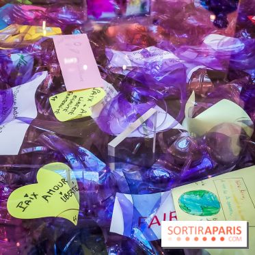 Les bouteilles à la mer, l'exposition poétique et florale autour de la pollution à Beaugrenelle