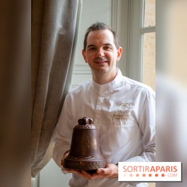 La cloche de Pâques 2022 de l'hôtel de Crillon