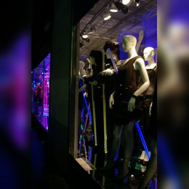 Le BHV illuminé par Beth Ditto et Jean-Charles de Castelbajac - Noël 2009