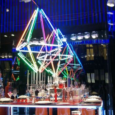 Le BHV illuminé par Beth Ditto et Jean-Charles de Castelbajac - Noël 2009