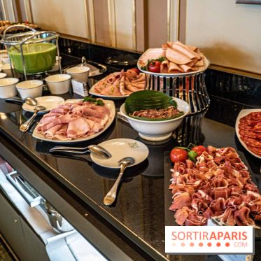 Photos : le Brunch royal du café de la Paix