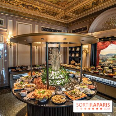 Photos : le Brunch royal du café de la Paix