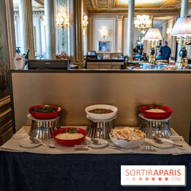 Photos : le Brunch royal du café de la Paix