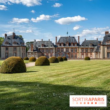 Le Château de Breteuil, ses jardins remarquables et contes de Perrault 