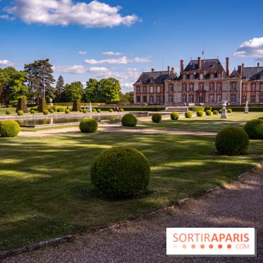 Le Château de Breteuil, ses jardins remarquables et contes de Perrault 