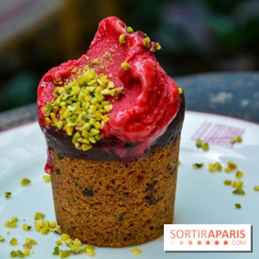 Un bar à glaces et un dessert dans un train de la Félicita
