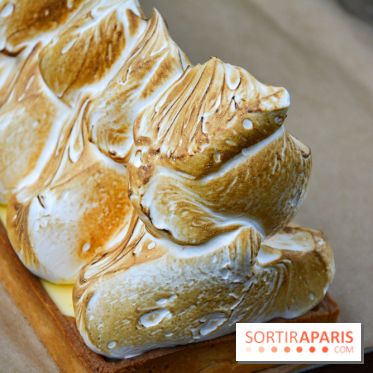 Un bar à glaces et un dessert dans un train de la Félicita