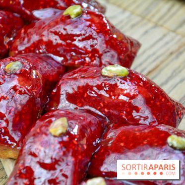 Un bar à glaces et un dessert dans un train de la Félicita