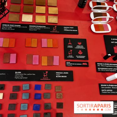 Fête des Mères 2022 : un atelier beauté pour apprendre à se maquiller entre mère et fille