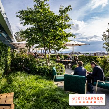 Le jardin estival sur les terrasses du cheval Blanc