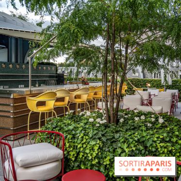 Le jardin estival sur les terrasses du cheval Blanc
