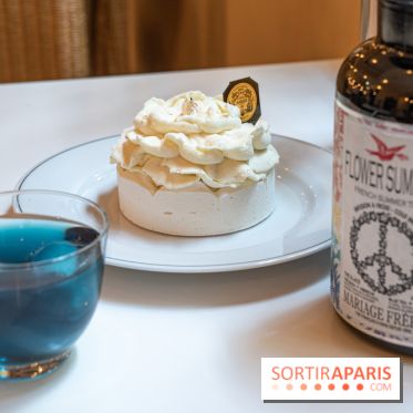 Thé glacé et pavlova Flower Summer chez Mariage Frères