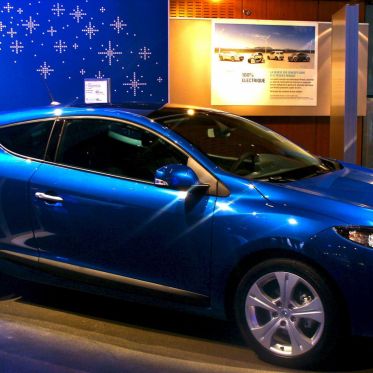 Le mardi 24 novembre, l'Atelier Renault organisait une soirée privée à l'occasion de la présentation de sa nouvelle Gordini. André en était l'invité d'honneur.