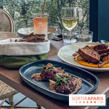 Titi Palacio, bar-restaurant festif à la Félicité 