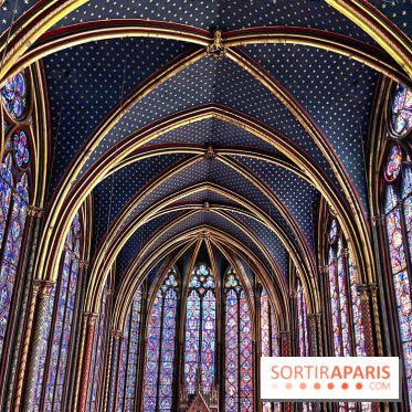 La Sainte-Chapelle et ses 1113 vitraux, un véritable joyau gothique à Paris