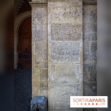 Visuels Paris graffiti place des Vosges