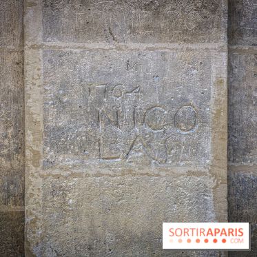 Visuels Paris graffiti place des Vosges