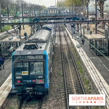 Visuels Paris - transport - train - sncf - rer