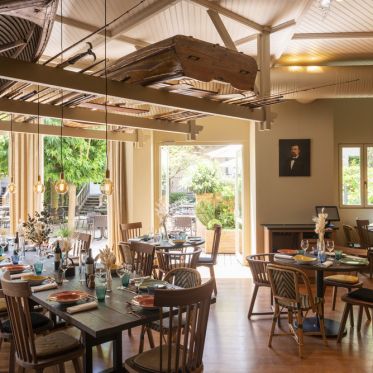 Les Etangs de Corot, l'hôtel, SPA, café et restaurant, s'offre un nouveau visage