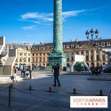Paris+ Art Basel plage Vendôme - Alicja Kwade - Au cours des Mondes