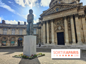 Art Basel Paris 2025 : un totem monumental installé sur le parvis de l'Institut de France
