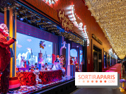 Vitrines et sapin de Noël des Galeries Lafayettes avec Clara Luciani - photos