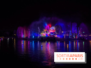 Disneyland Paris : Disney Cascade of Lights, le spectacle nocturne sur Adventure Bay