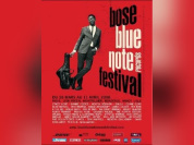 Aronas et Hollie Smith