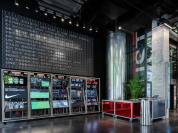 Le nouveau magasin Nike sur les Champs-Elysées ouvre ses portes