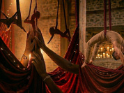 Nuit Blanche 2026 à Paris : une performance aérienne et acrobatique dans une ancienne ferme historique