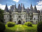 Ce château de la Renaissance à l'architecture remarquable a failli disparaitre !