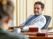 Dr Death : Joshua Jackson incarne un chirurgien au cœur d’un scandale
