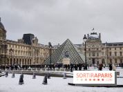 La Neige à Paris - Musée du Louvre pyramide