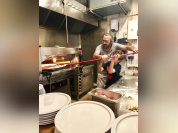 Ouverture de Gianni: la nouvelle pizzeria du 18ème où l'on chante!