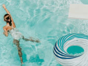 La piscine éphémère du parc Georges-Valbon à la Courneuve, pour une baignade gratuite cet été