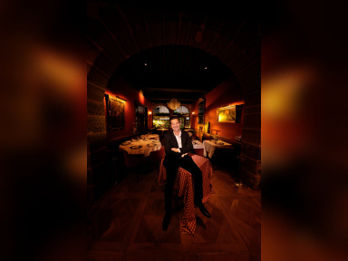 Laurent Gerra se met à table : son nouveau spectacle aux Folies Bergère