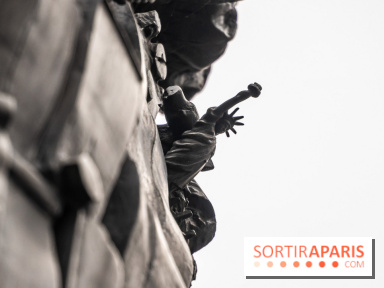 Le Centaure de César à Paris et sa statue de la Liberté miniature -  A7C0242