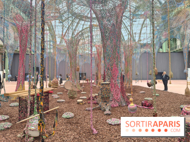 Ernesto Neto tisse une nouvelle installation monumentale gratuite au Grand Palais, nos photos