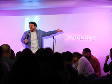 Kidology Comedy Club et Restaurant