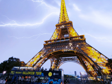 Découvrez Paris à bord d'un bus à l'impériale hanté!