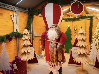 Ce Marché de Noël artisanal du Val de Marne met le paquet avec des parades féériques et des animations gratuites