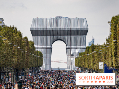 L'Arc de Triomphe empaqueté, hommage à Christo réussi