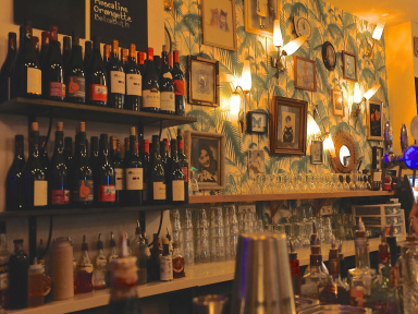 L'Impasse : mi-bar mi-atelier d'artistes